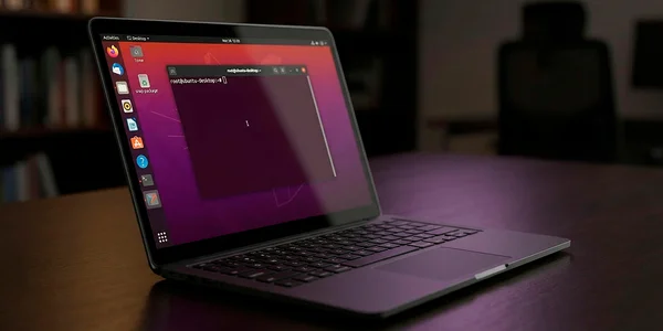 snapd flaw gives unprivileged users root on default Ubuntu Desktop installations