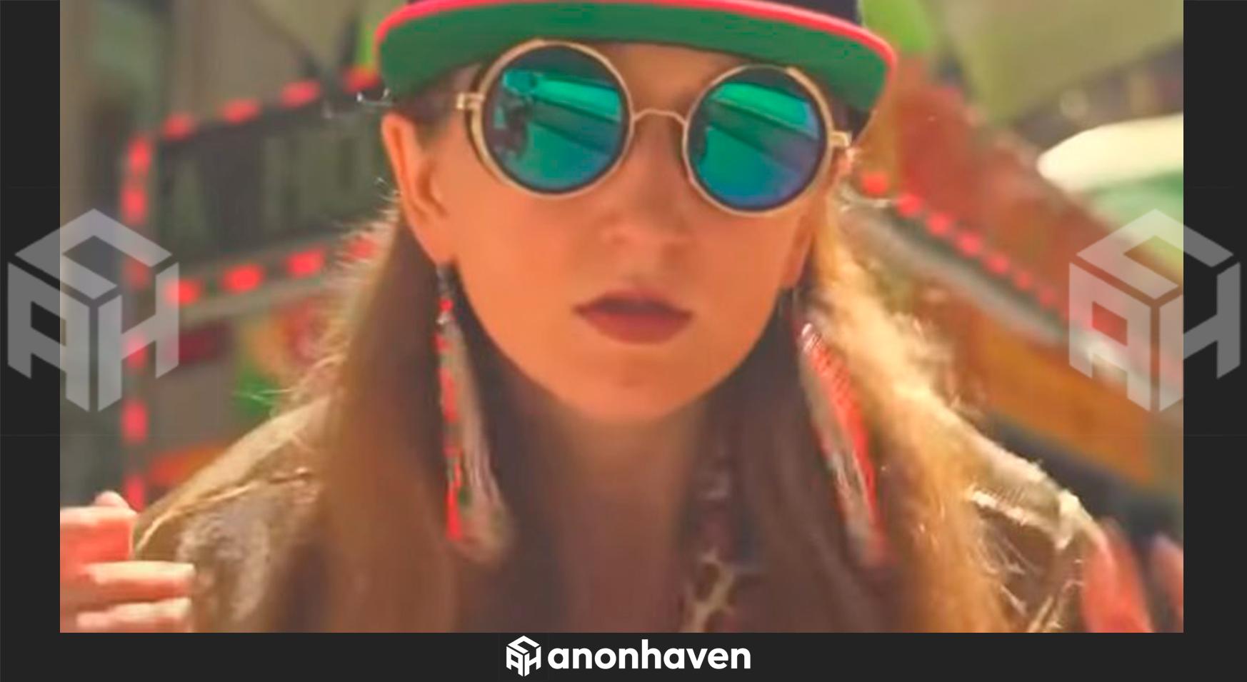 Хизер Морган (известная как рэпер Razzlekhan)